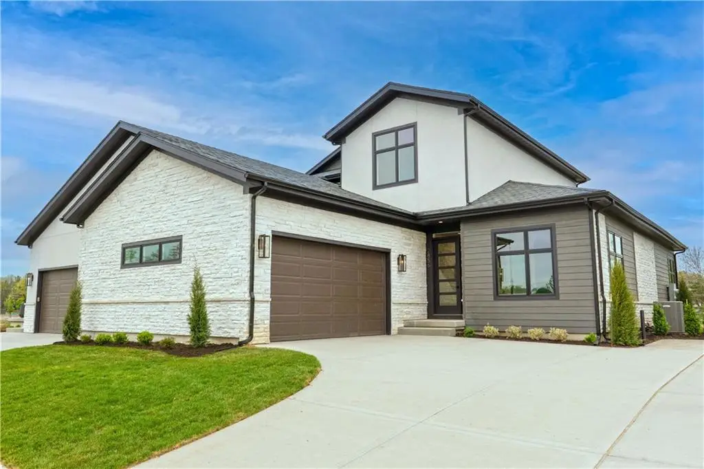 2856 W 133rd Terrace, Leawood, KS 66209 - Image #1