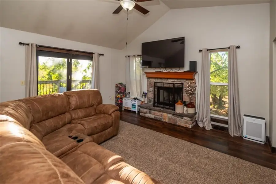 6434 Crescent Rim Drive, Ozawkie, KS 66070 - Image #3