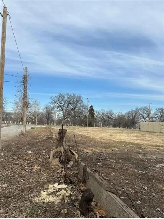 4701 E Truman Road, Kansas City, MO 64127 - Image #3