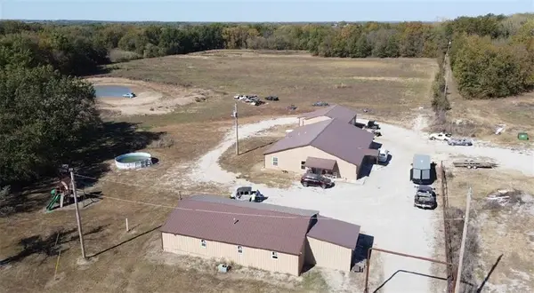 2869 E 54 Highway, Deerfield, MO 64741