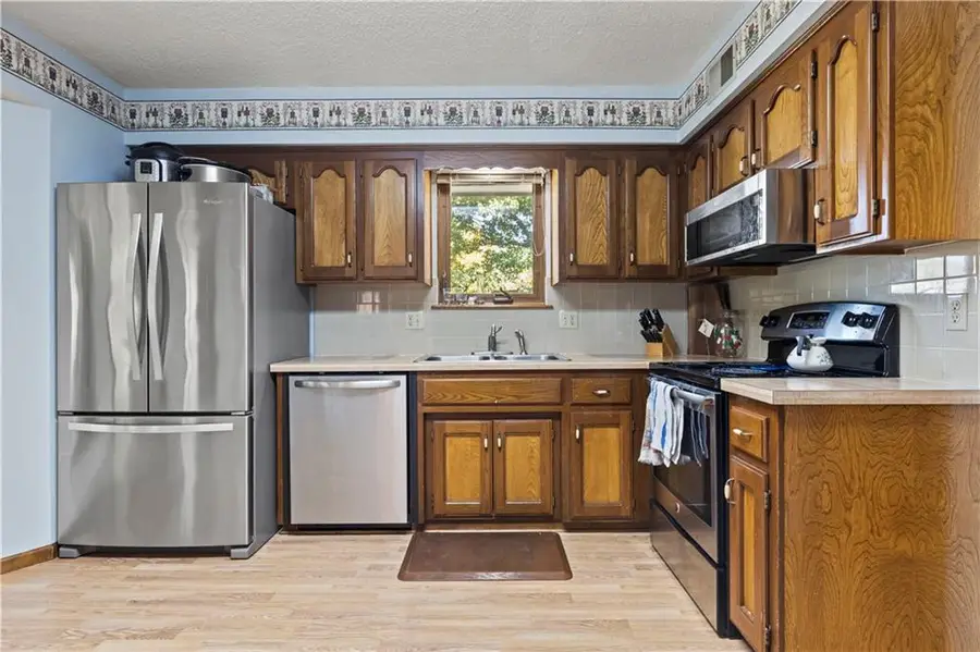 3013 Sw 30th Court, Blue Springs, MO 64015 - Image #2