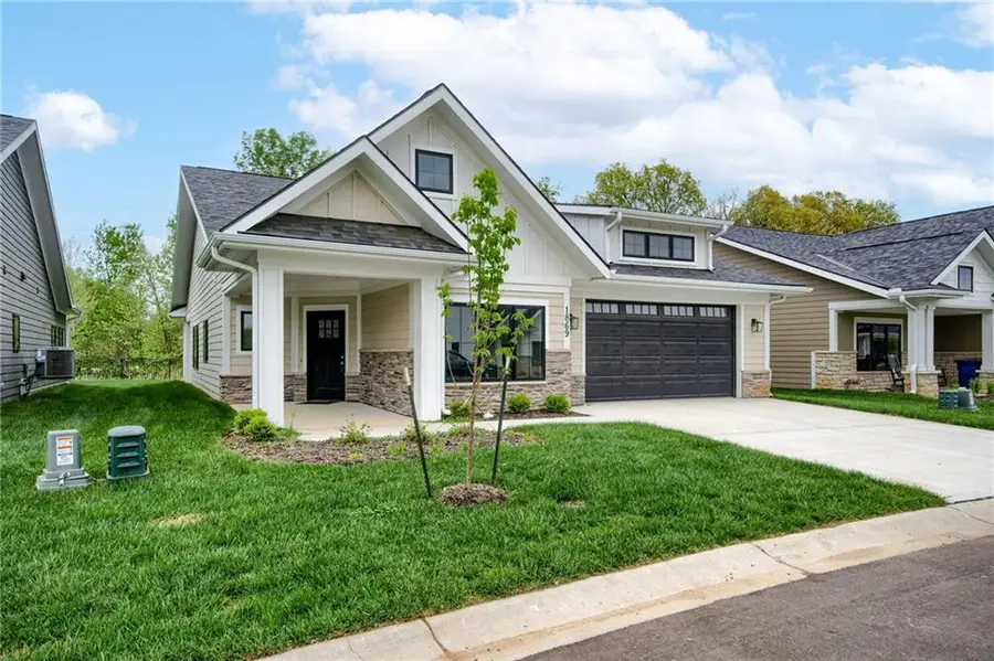 1869 Vintage Lane, Liberty, MO 64068 - Image #2