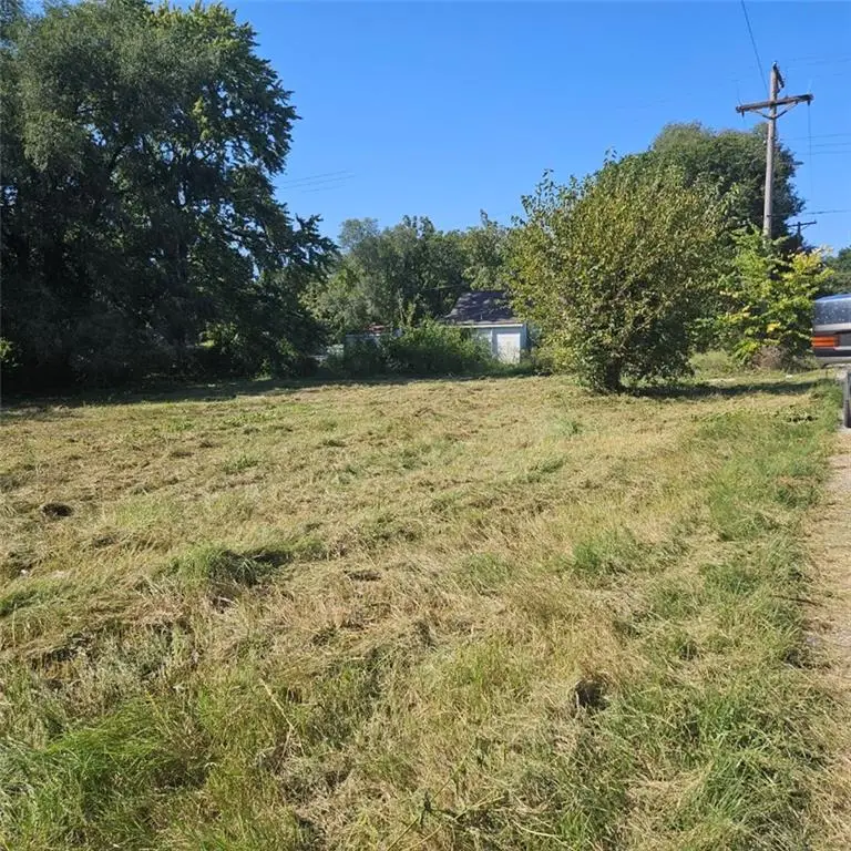 201 Sitter Street, Pleasant Hill, MO 64080 - Image #2