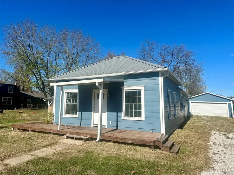 712 E Market Street, Lacygne, KS 66040 - Image #2