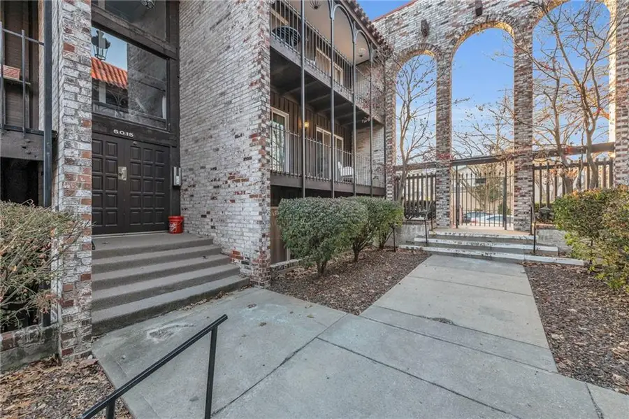 5015 Walnut Street #A, Kansas City, MO 64112 - Image #3