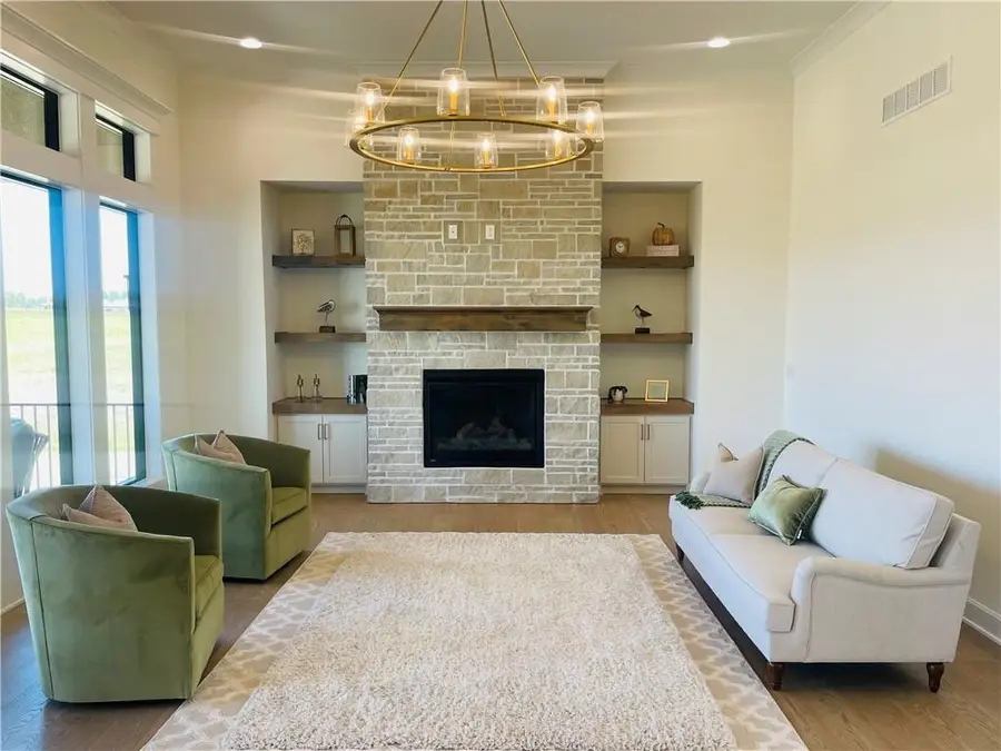 18904 Bella Terra Road, Raymore, MO 64083 - Image #3