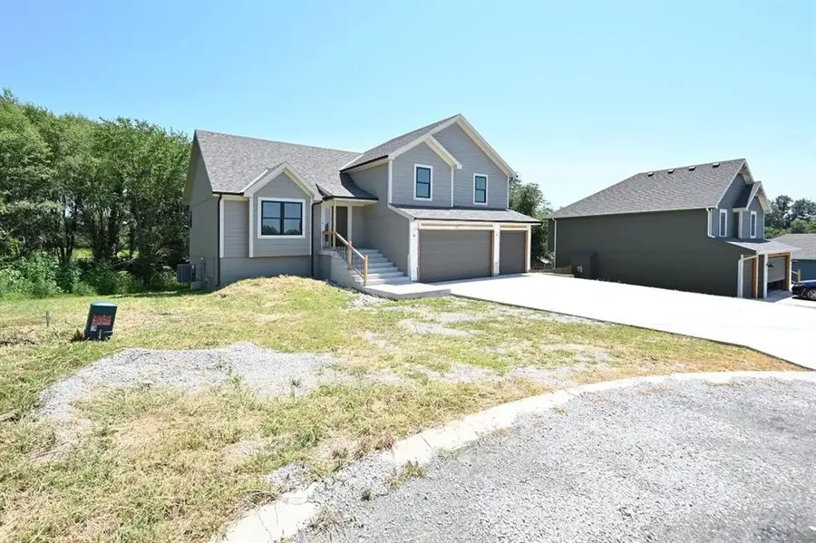 105 Wagers Circle, Dearborn, MO 64439 - Image #3