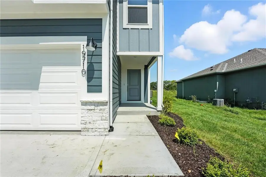 19710 W 195th Place, Spring Hill, KS 66083 - Image #3