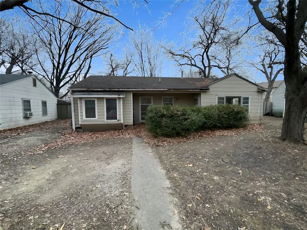 2636 Moundview Drive, Lawrence, KS 66049 - Image #1