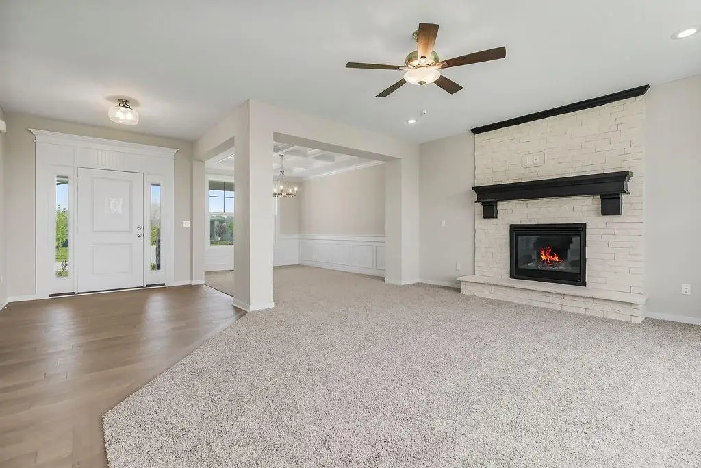 17165 W 164th Terrace, Olathe, KS 66062 - Image #1