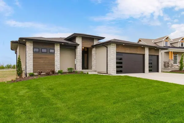 16781 S Fellows Street, Olathe, KS 66062