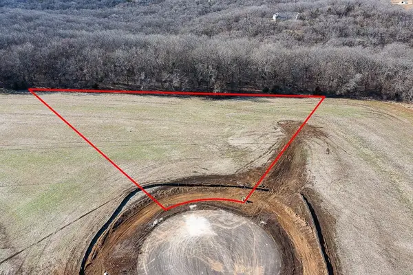 Lot 17 235th Street, Tonganoxie, KS 66086