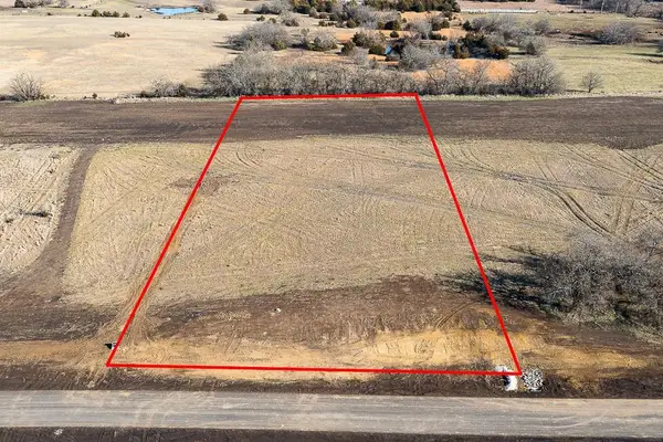 Lot 29 235th Street, Tonganoxie, KS 66086