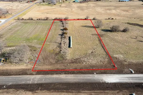 Lot 34 235th Street, Tonganoxie, KS 66086