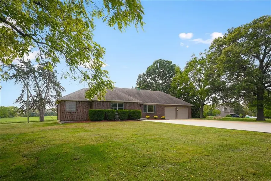 3385 W 183rd Street, Stilwell, KS 66085 - Image #3