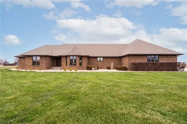 1001 E Park Road, Garnett, KS 66032