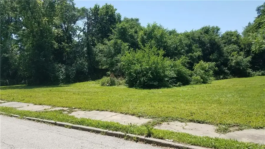 3424 E 24th Terrace, Kansas City, MO 64172 - Image #2