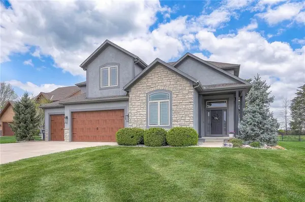 823 155th Circle, Basehor, KS 66007