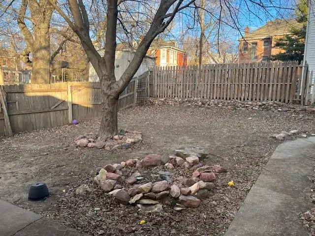 1013, 1013 1/2 & 1015 Isadore Street, Saint Joseph, MO 64501 - Image #2