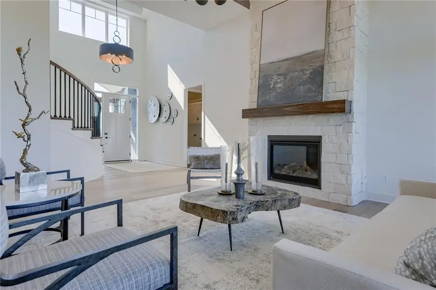 18401 Monrovia Street, Overland Park, KS 66013 - Image #3