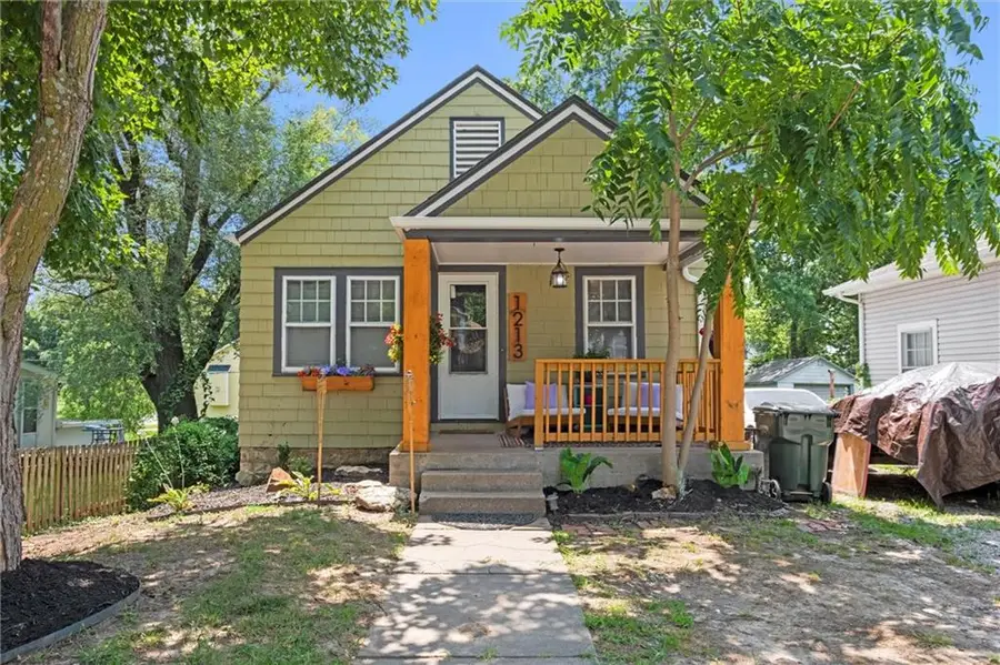 1213 Spruce Street, Leavenworth, KS 66048 - Image #2