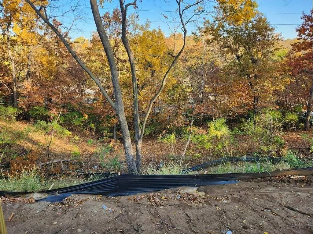 8140 Westlake Drive, Parkville, MO 64152 - Image #1