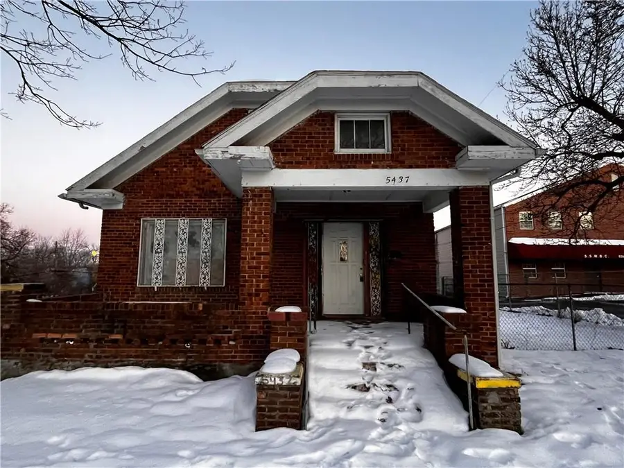 5437 Brooklyn Avenue, Kansas City, MO 64130 - Image #3