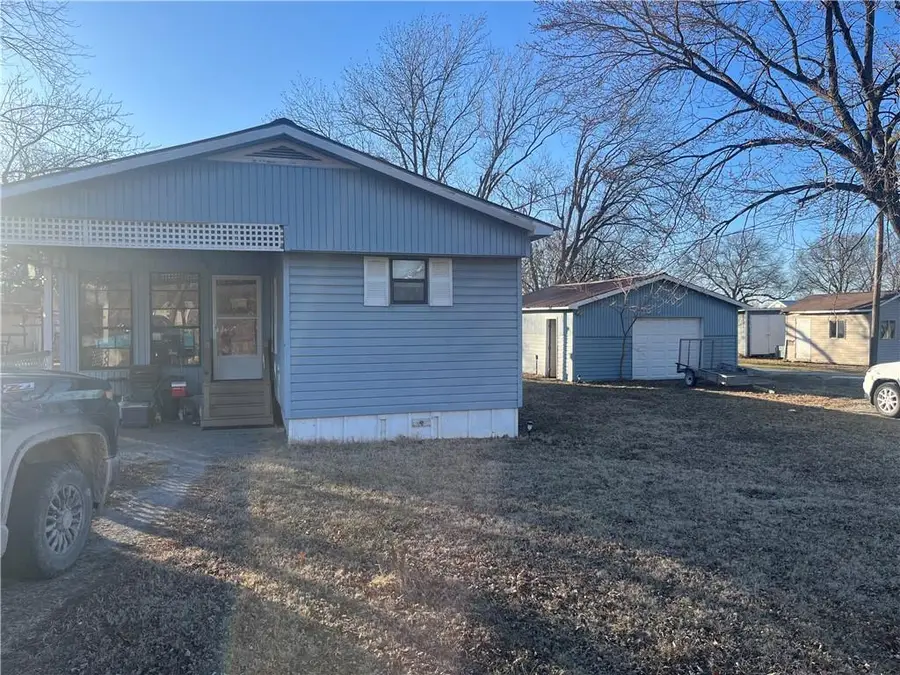 202 W Perry Street, Arma, KS 66712 - Image #2