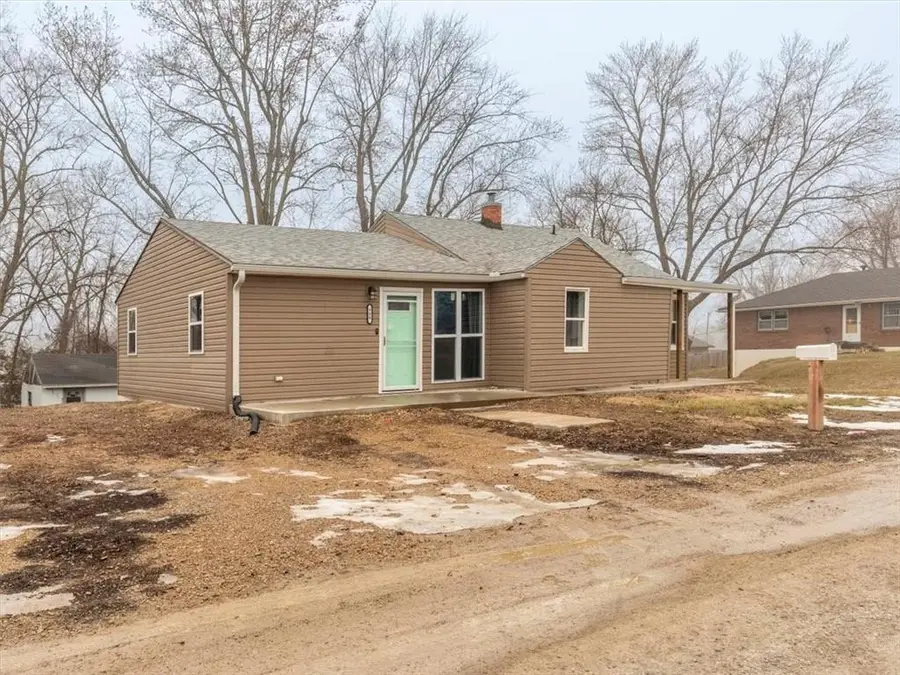 900 S Dallas Street, Maysville, MO 64469 - Image #2