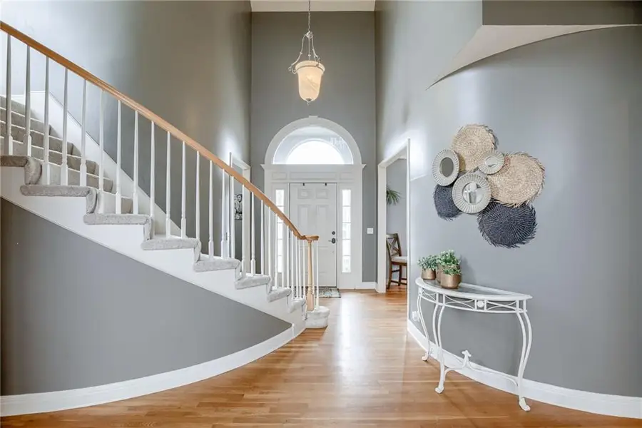 15998 Overbrook Lane, Overland Park, KS 66224 - Image #3