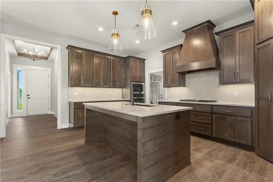 17178 S Heatherwood Street, Olathe, KS 66062 - Image #2