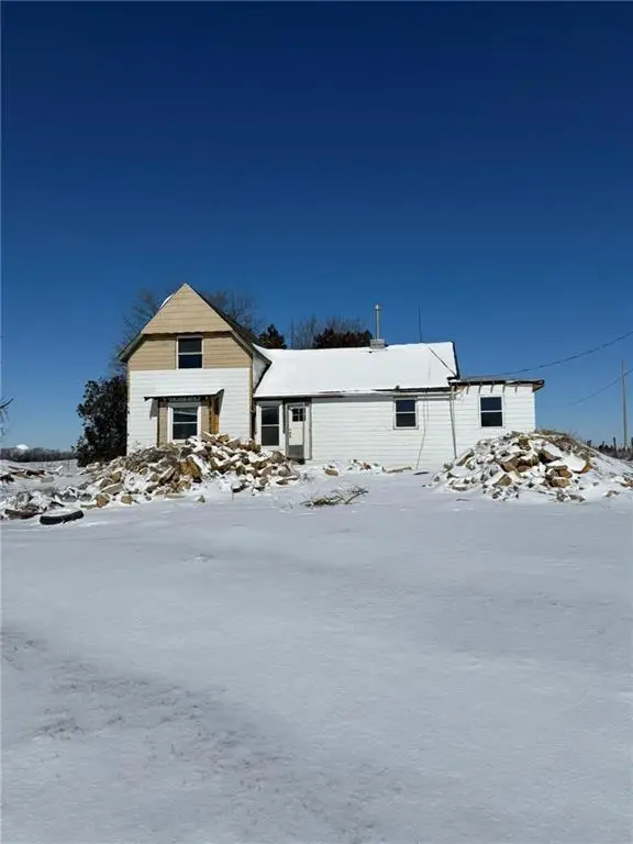 17806 94th Street, McLouth, KS 66054