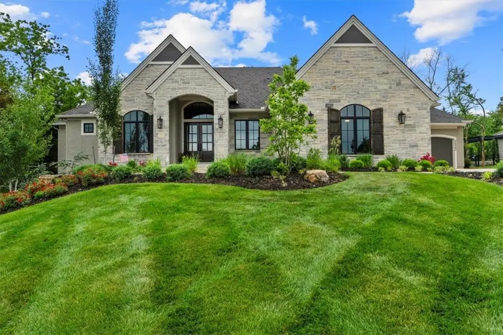 24982 W 106th Court, Olathe, KS 66061 - Image #1