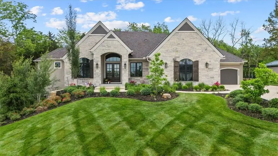 24982 W 106th Court, Olathe, KS 66061 - Image #2