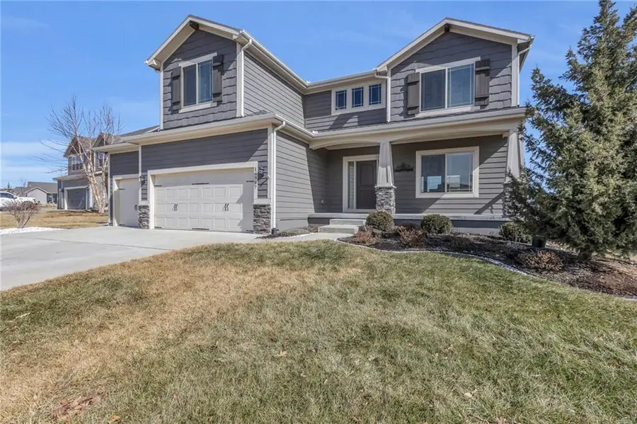 16967 S Laurelwood Street, Olathe, KS 66062 - Image #3
