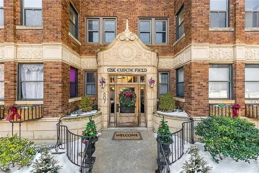 807 W 48 Street Unit #501 Street #501, Kansas City, MO 64112 - Image #2