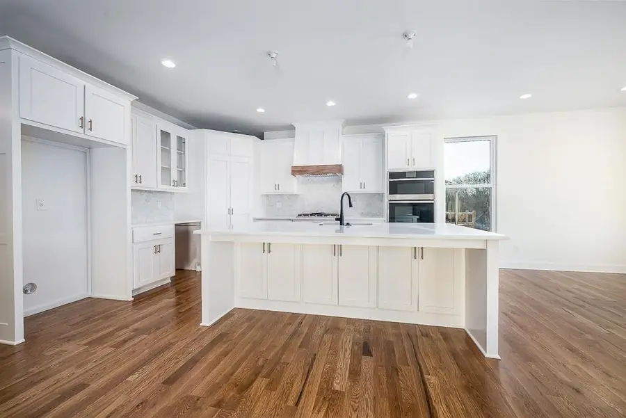 12921 Sloan Avenue, Kansas City, KS 66109 - Image #2