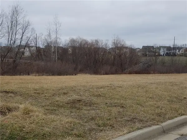 972 W Innovation Drive, Kearney, MO 64060