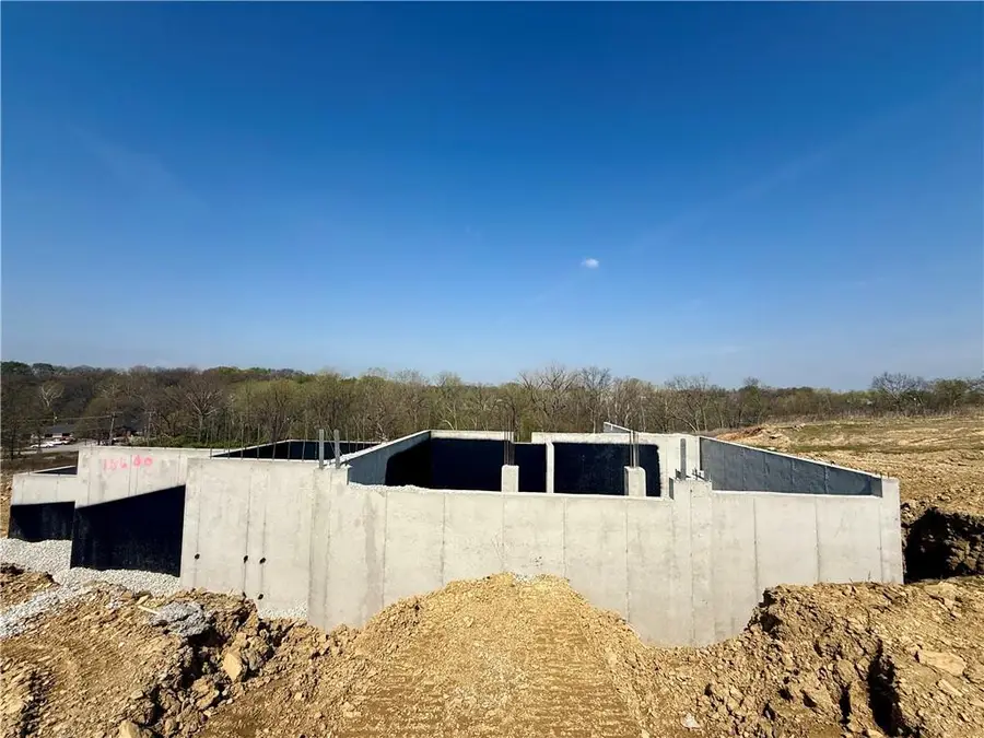 10600 Genesis Drive, Parkville, MO 64152 - Image #3