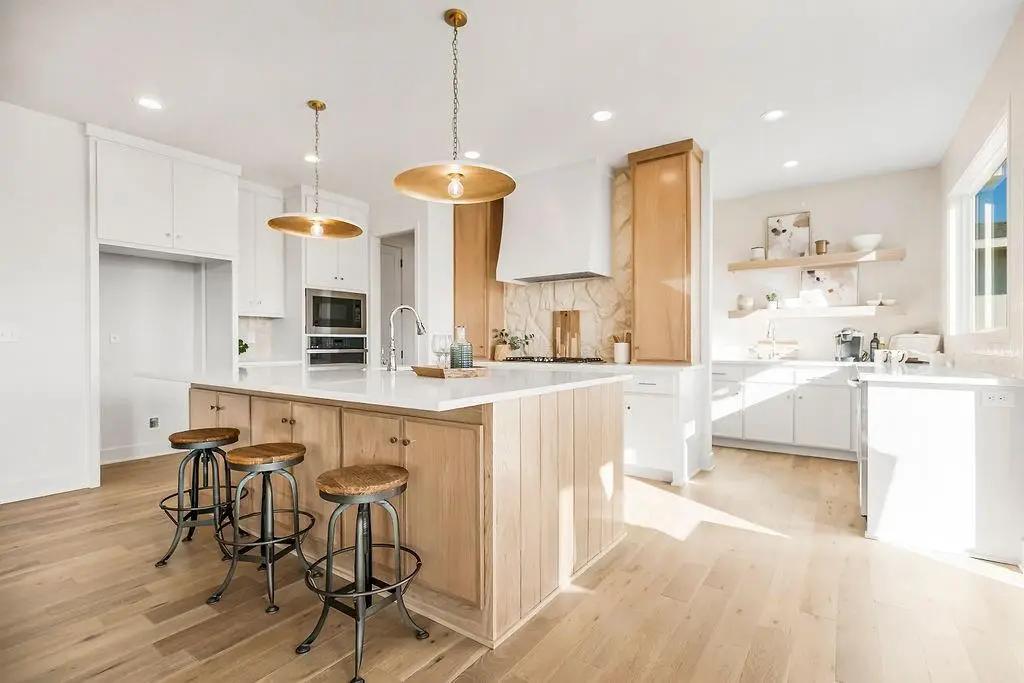 16463 S Elmridge Street, Olathe, KS 66062 - Image #1