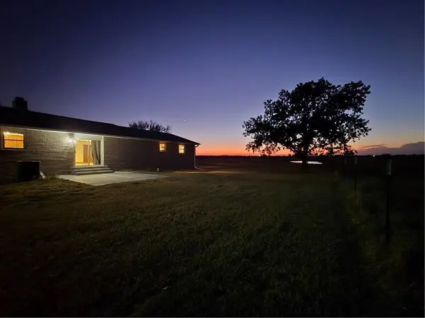 226 8000 Road, Coffeyville, KS 67337