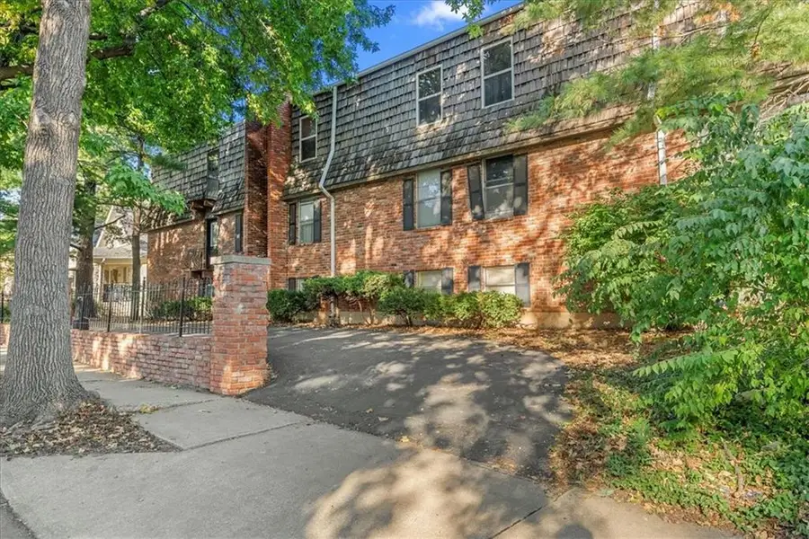 4333 Jarboe Street #12, Kansas City, MO 64111 - Image #2