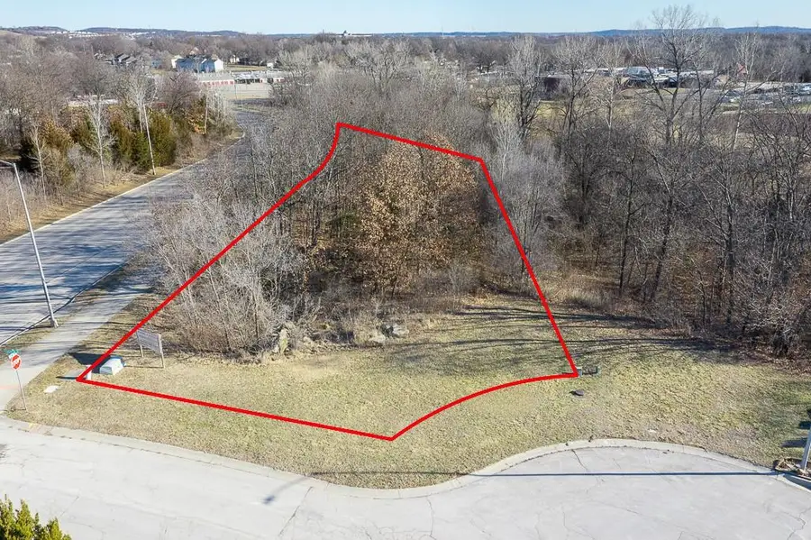 1946 Edgewood Drive, Leavenworth, KS 66048 - Image #2
