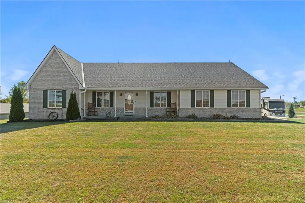 100 Meadows Lane, Pattonsburg, MO 64670 - Image #1