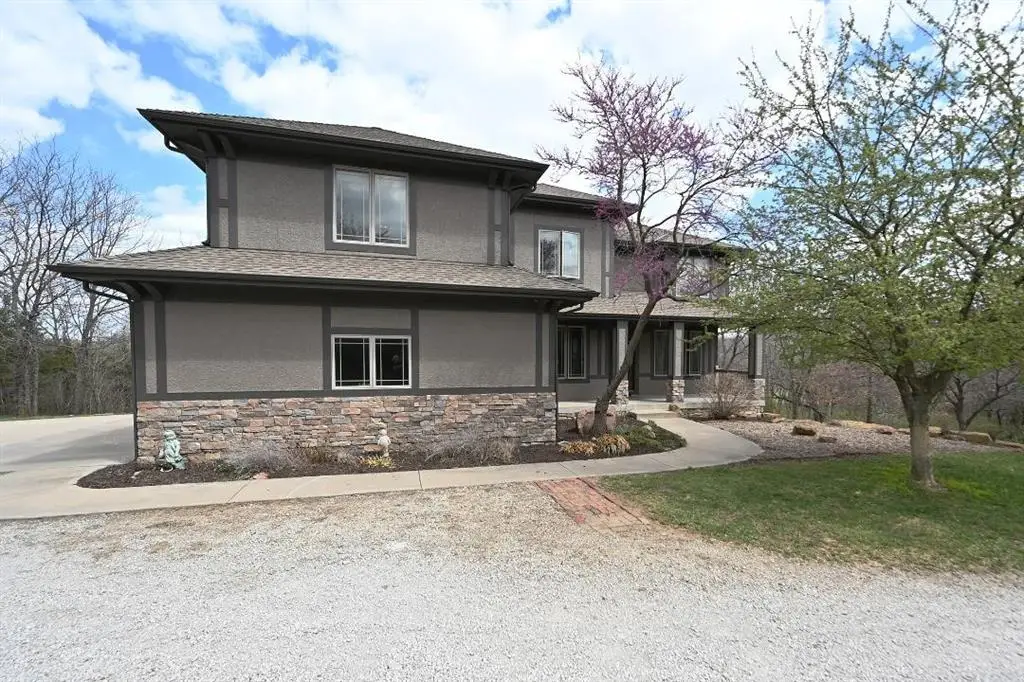 13201 NW Interurban Road, Kansas City, MO 64163 - Image #1