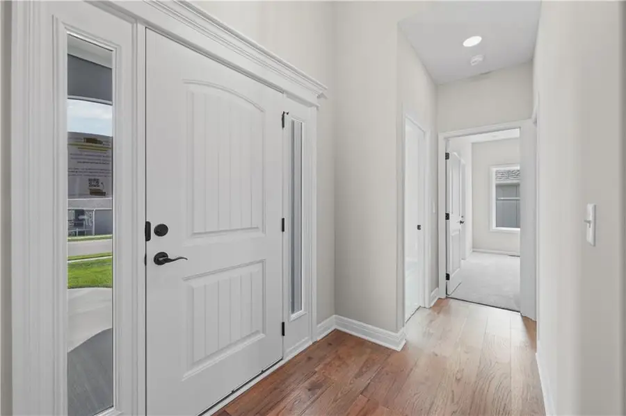 10216 N Winchester Avenue, Kansas City, MO 64156 - Image #2