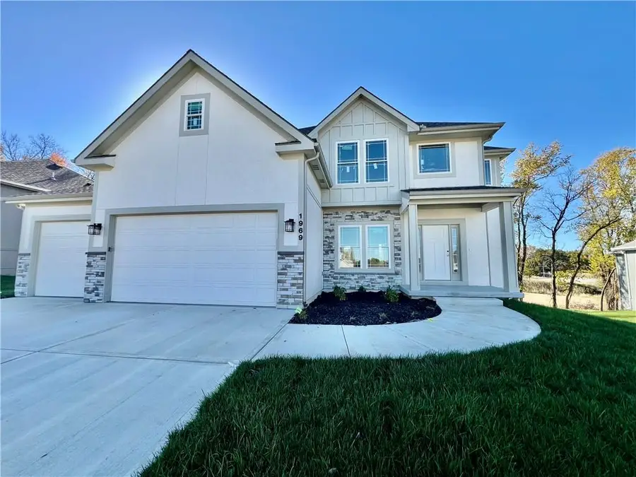 1969 Longview Drive, Liberty, MO 64068 - Image #3