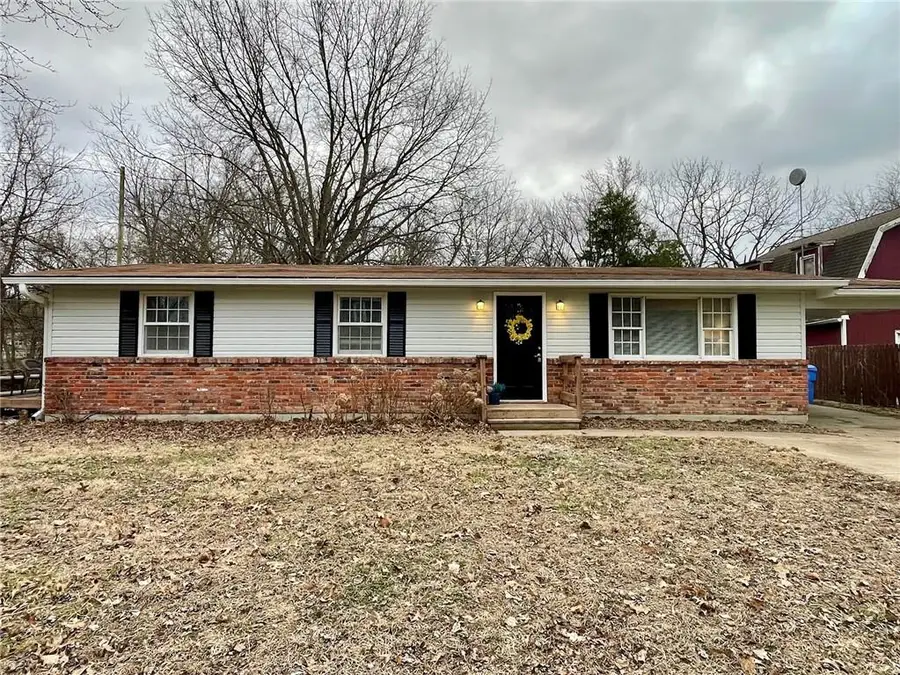 522 6th Street, Tonganoxie, KS 66086 - Image #3