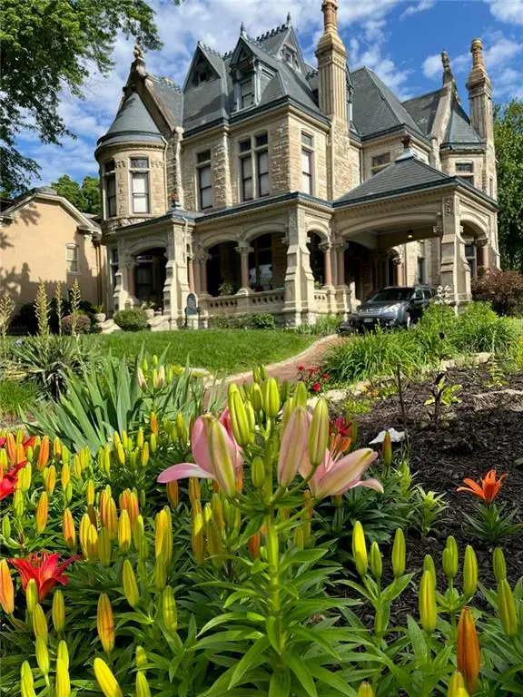 809 Hall Street, Saint Joseph, MO 64501 - Image #1