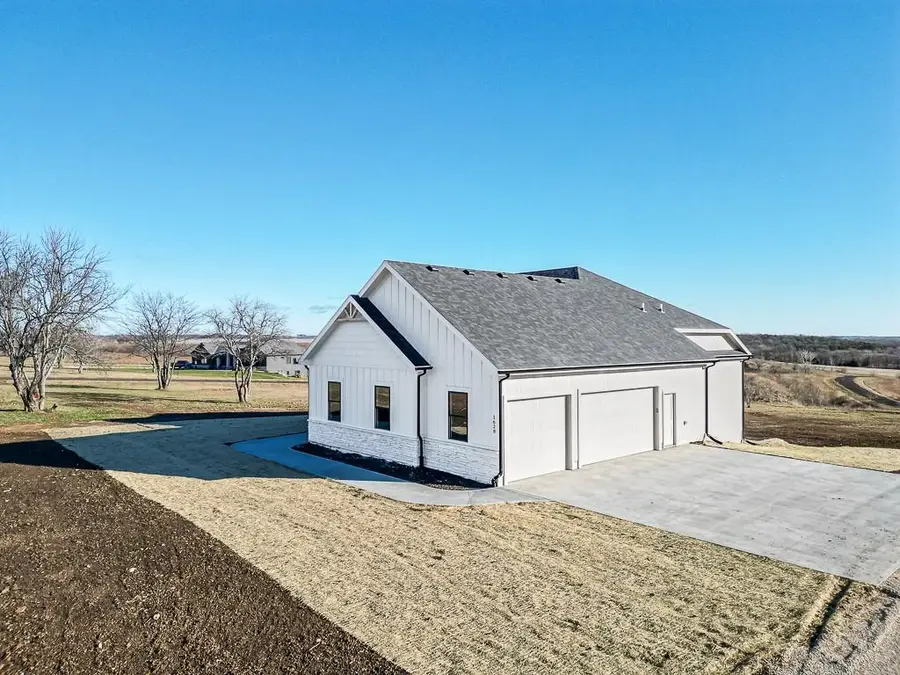 1628 E 63rd Road, Lecompton, KS 66050 - Image #2